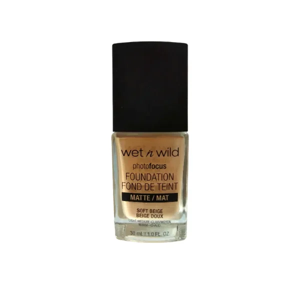 Wet n Wild Photofocus Foundation Fond De Teint Matte Mat Soft Beige Doux 1.0 Fl OZ (30ml)